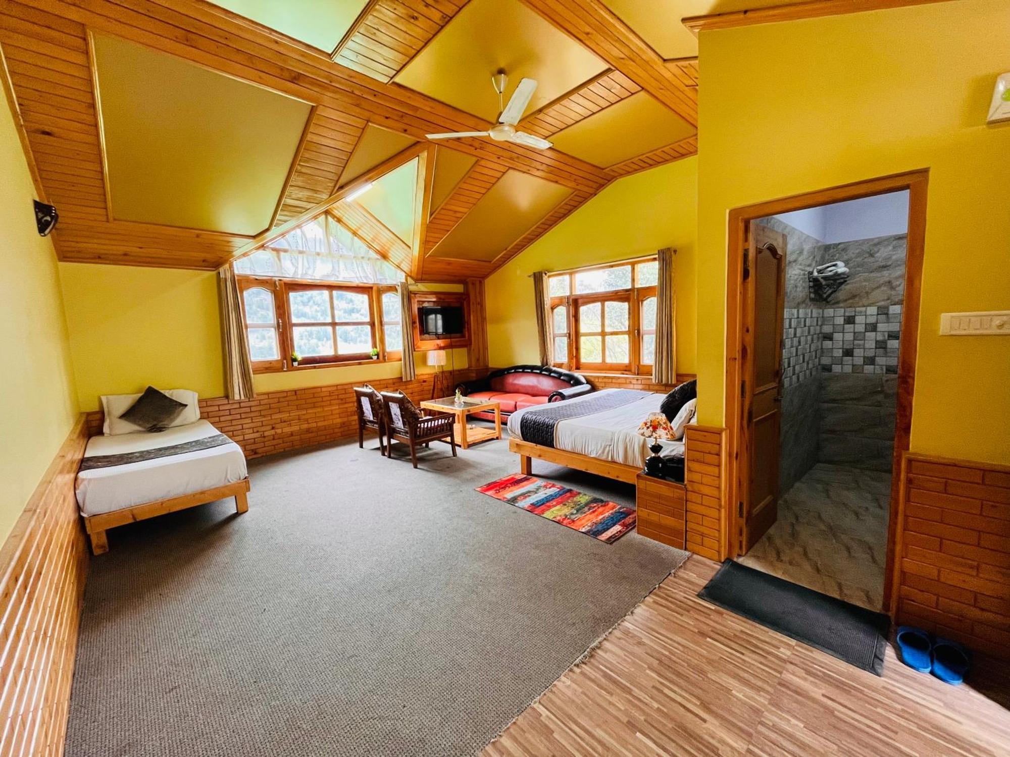 Hotel Hollywood Manali - Scenic River & Mountain View With Premium Rooms Eksteriør bilde