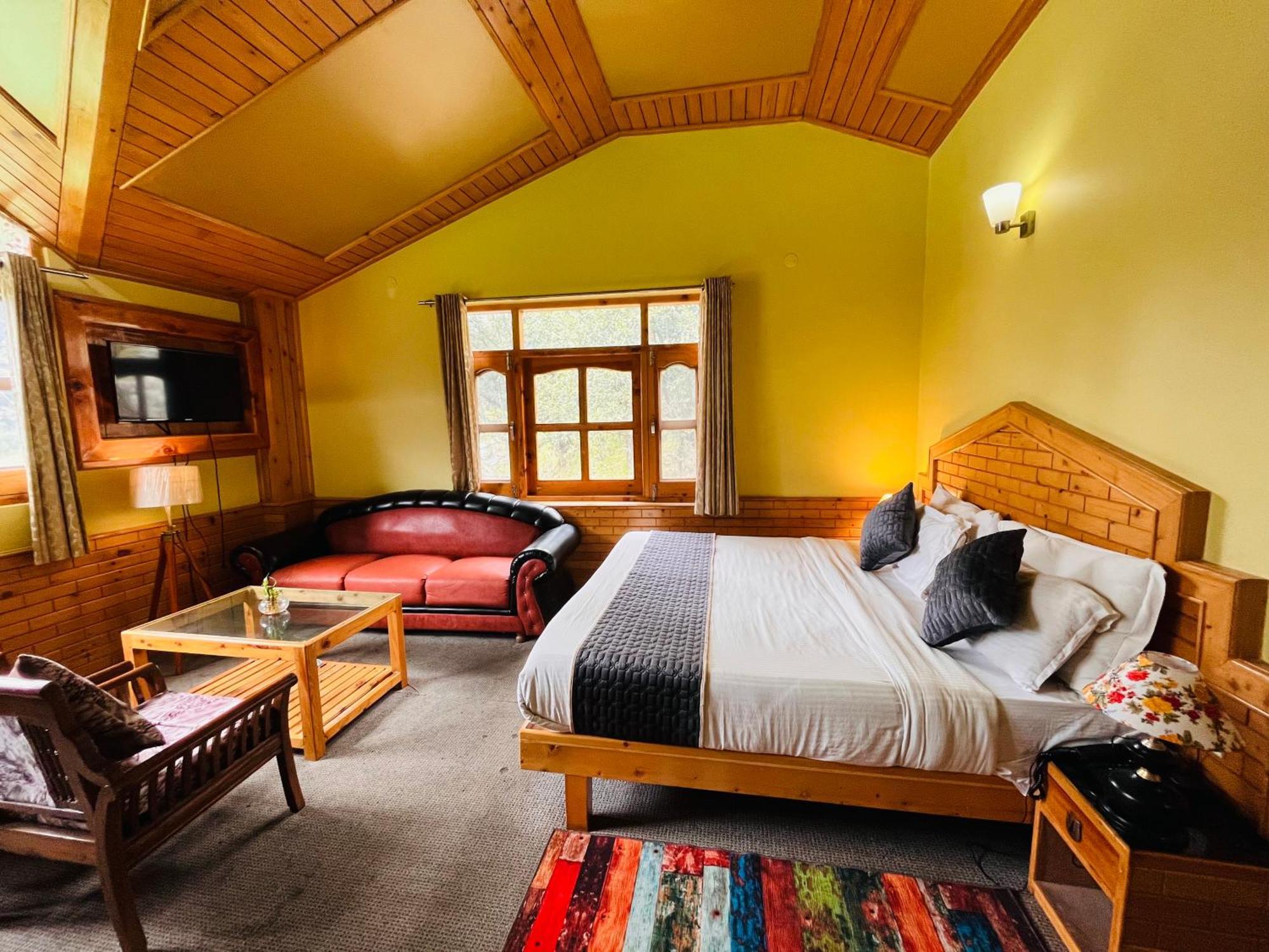Hotel Hollywood Manali - Scenic River & Mountain View With Premium Rooms Eksteriør bilde