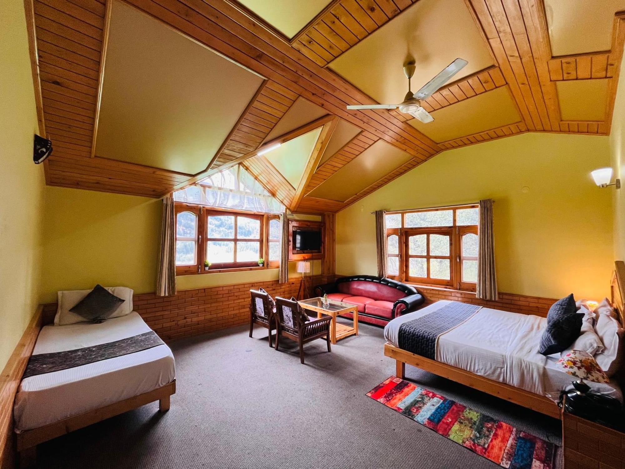 Hotel Hollywood Manali - Scenic River & Mountain View With Premium Rooms Eksteriør bilde