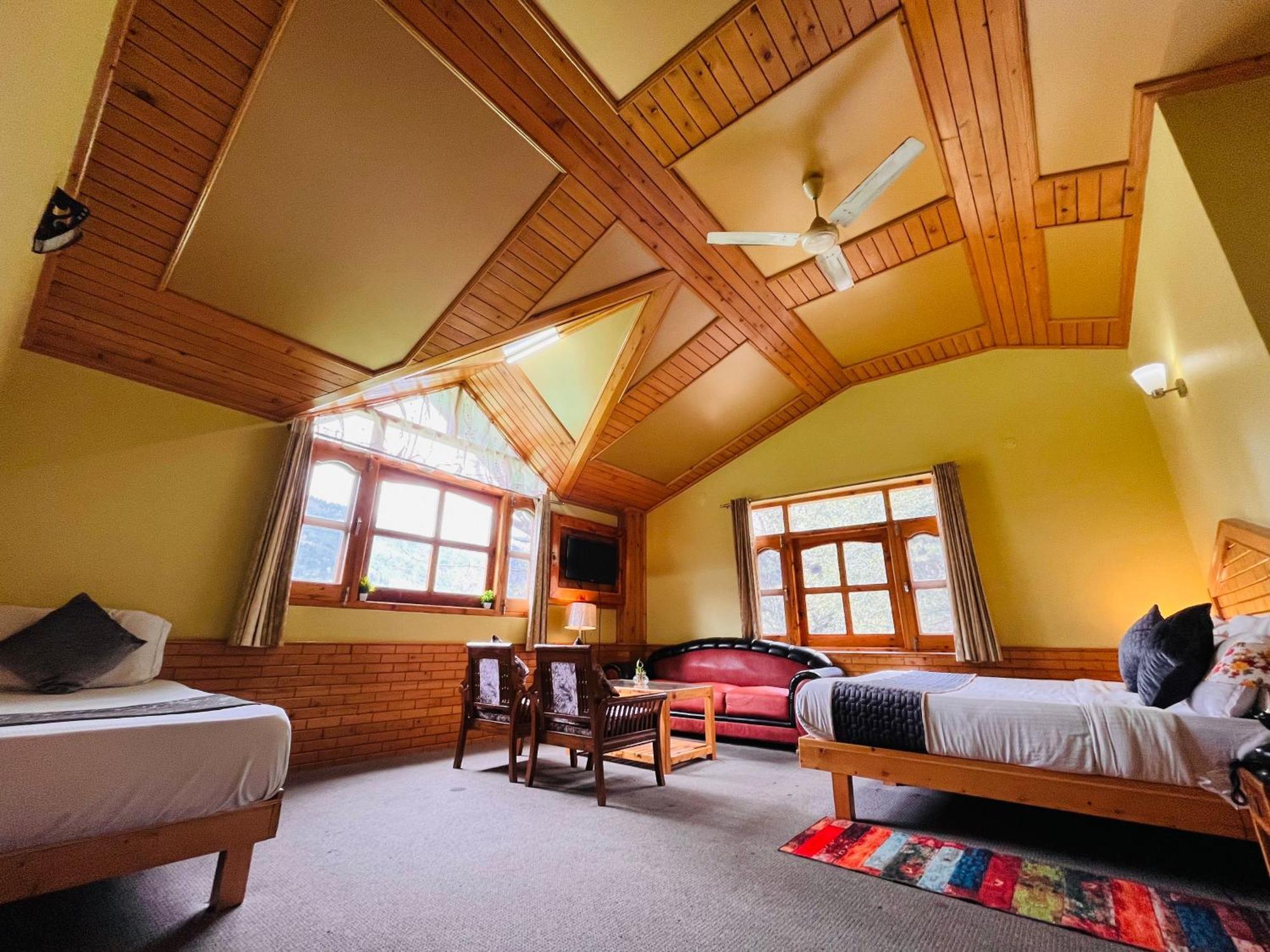 Hotel Hollywood Manali - Scenic River & Mountain View With Premium Rooms Eksteriør bilde