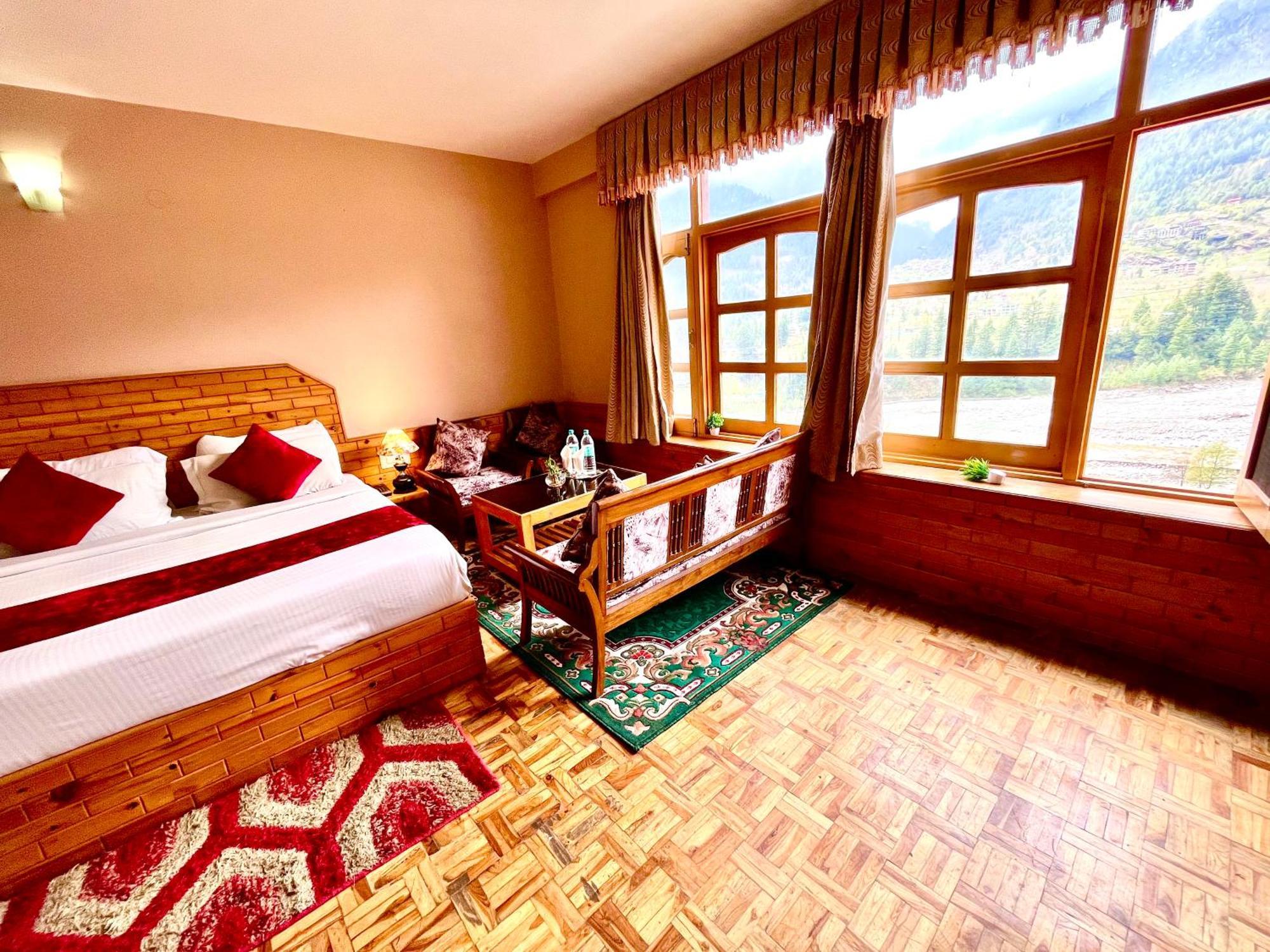 Hotel Hollywood Manali - Scenic River & Mountain View With Premium Rooms Eksteriør bilde