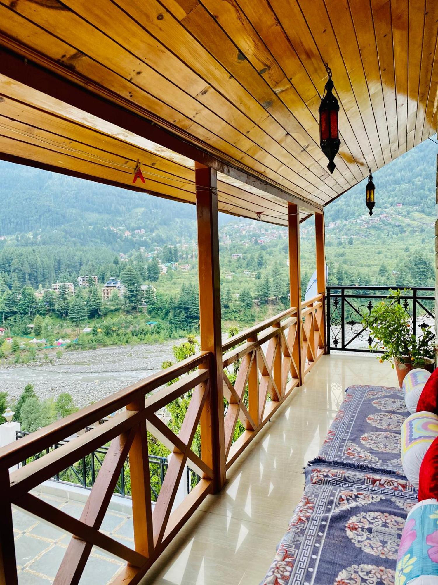 Hotel Hollywood Manali - Scenic River & Mountain View With Premium Rooms Eksteriør bilde