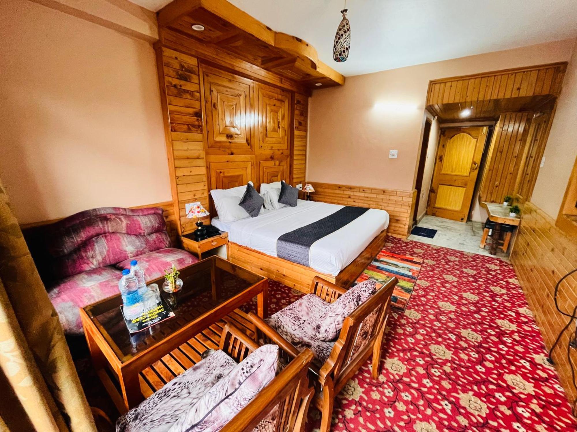 Hotel Hollywood Manali - Scenic River & Mountain View With Premium Rooms Eksteriør bilde