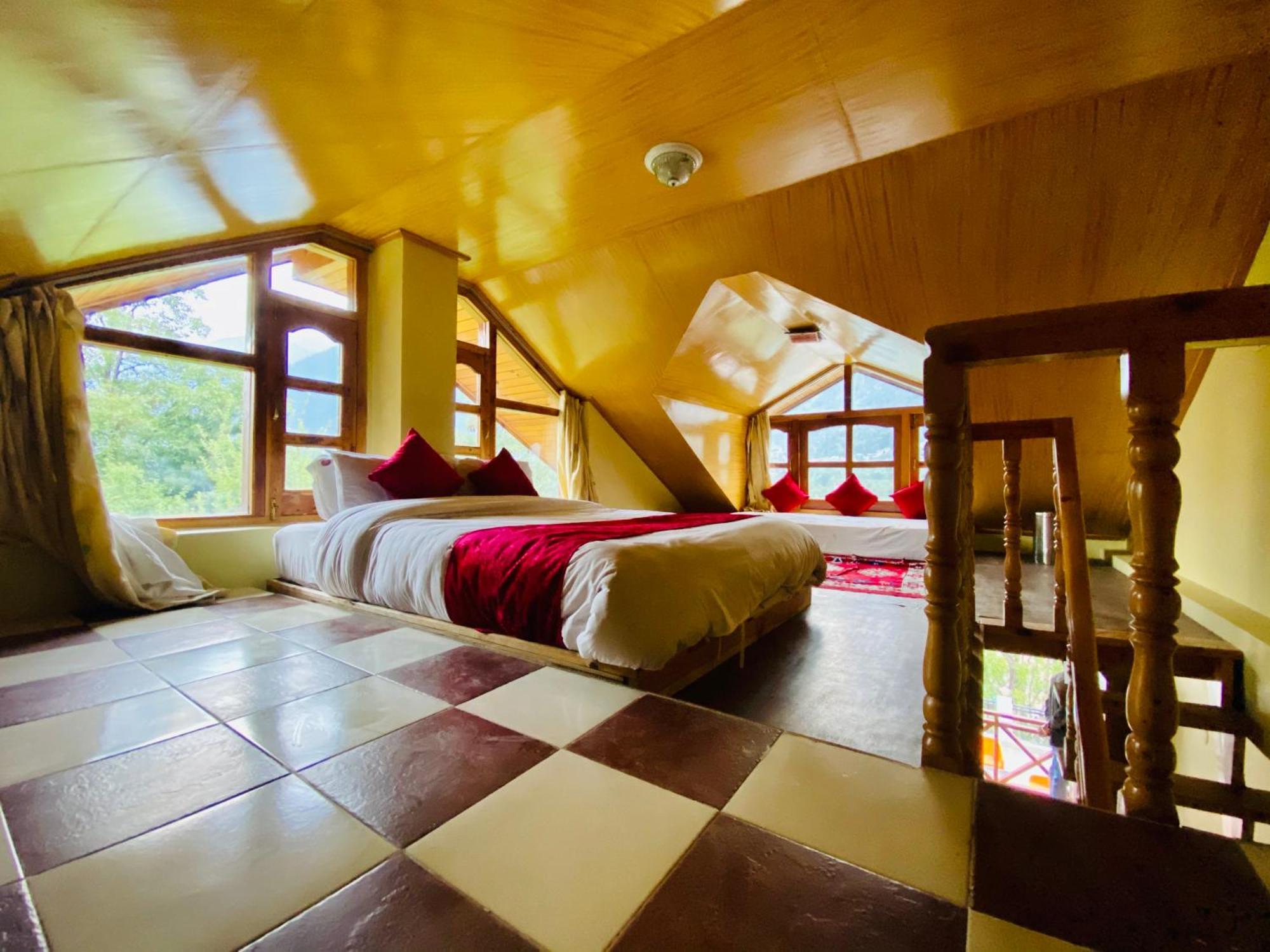 Hotel Hollywood Manali - Scenic River & Mountain View With Premium Rooms Eksteriør bilde